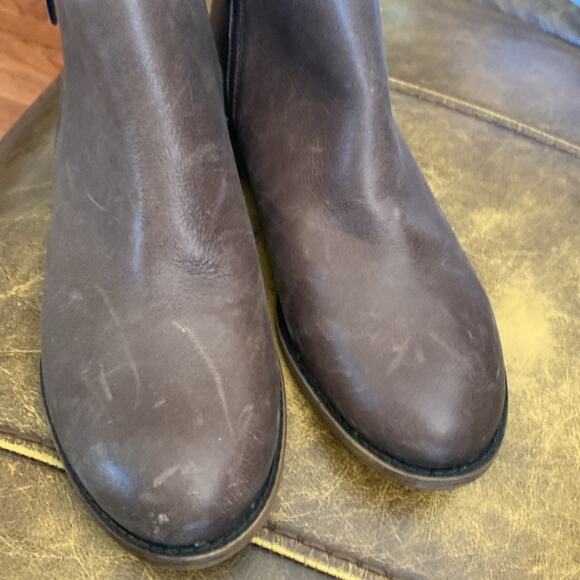 Franco Sarto women’s 9.5 brown distressed ankle boots - Picture 2 of 7